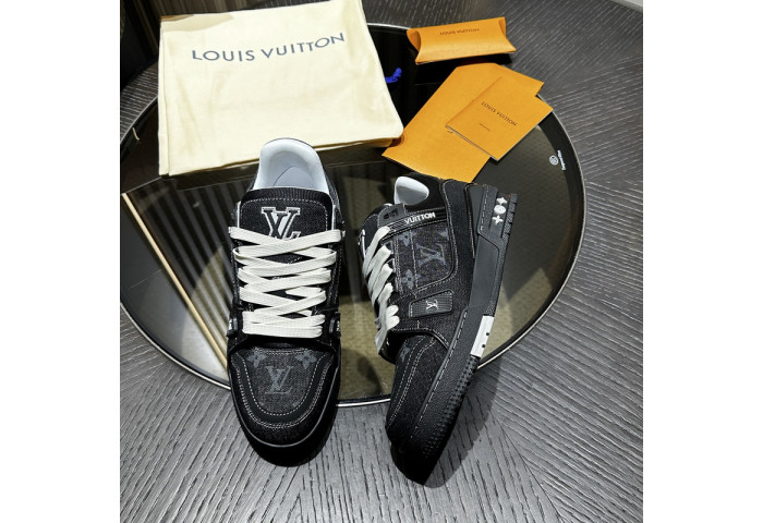 LOVT SNEAKER lv-303
