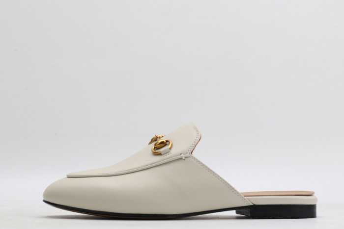 guc loafer