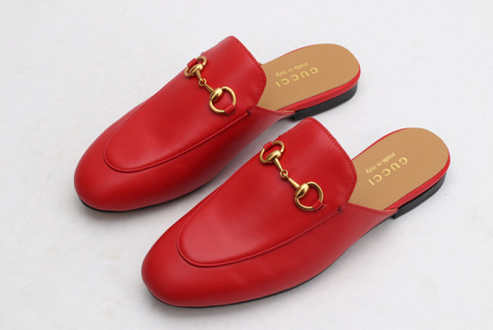 guc loafer