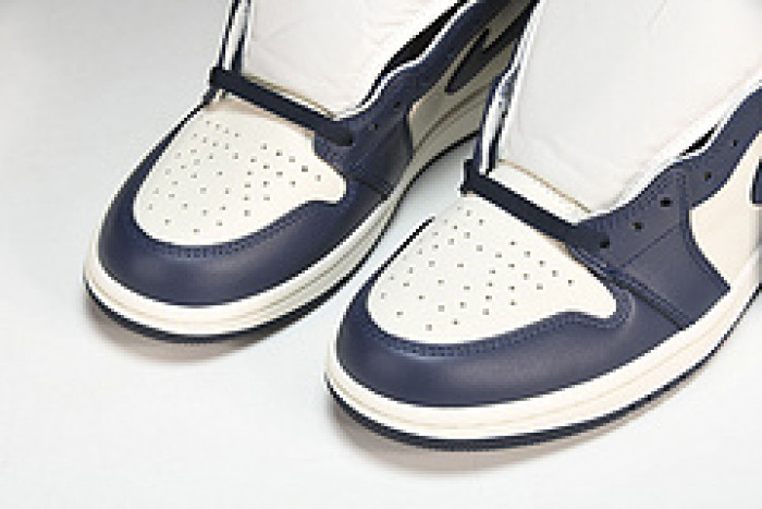 air jordan 1 retro high obsidian unc 555088-140