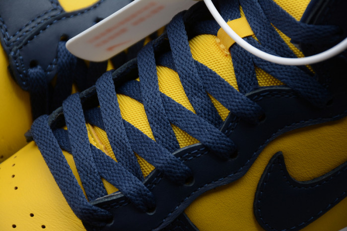 nike dunk high michigan cz8149-700