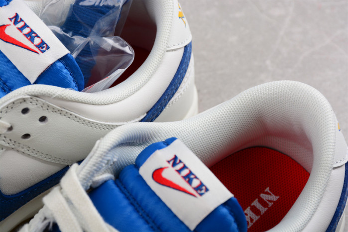 nike dunk low se sail dark marina blue dx3198-133