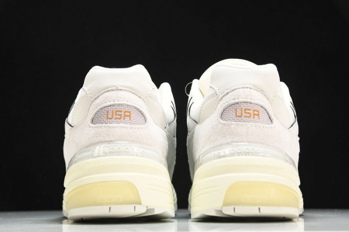 new Ba1an*e 992 white silver m992md