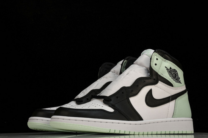 air jordan 1 retro high og nrg "igloo" 861428-100