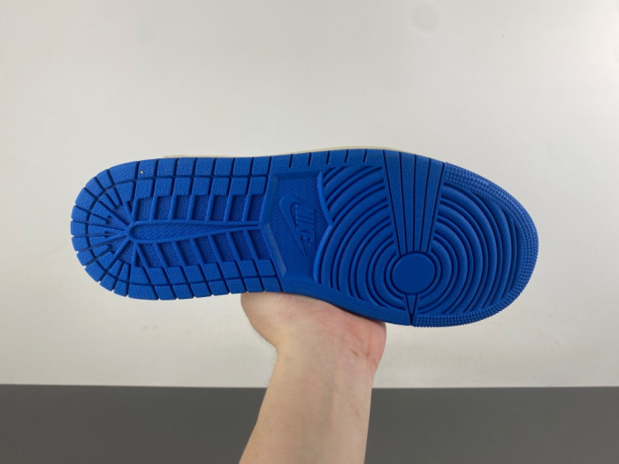 Travis Scott x Air Jordan 1 Low OG DM7866-1111