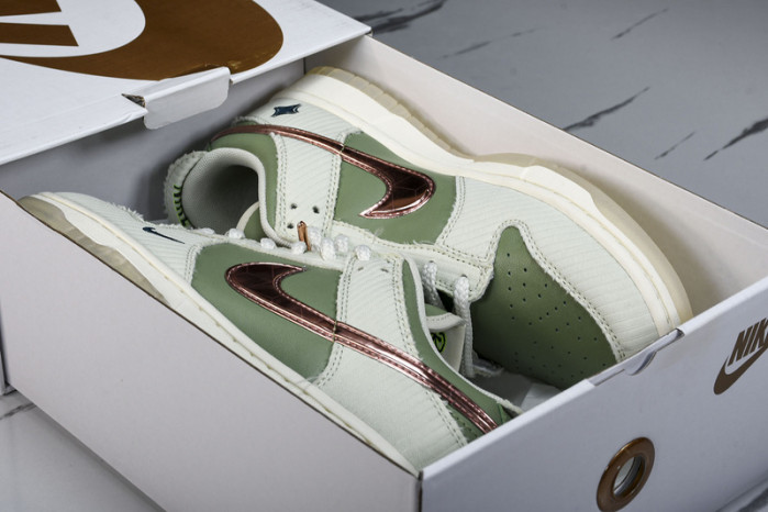 nike dunk low retro prm kyler murray be 1 of one fq0269-001