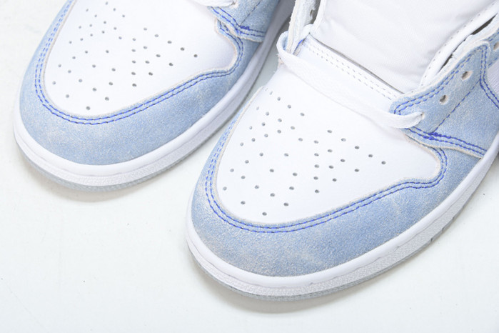 air jordan 1 high og hyper royal 555088-402