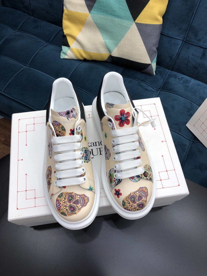 alex mcqu sneakers