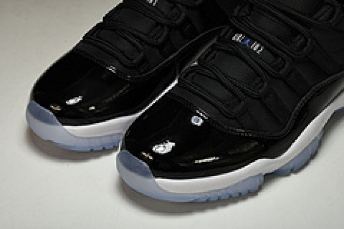 air jordan 11 “space jam" fv5104-004