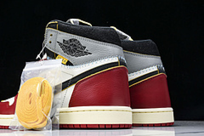 Union LA x Air Jordan 1 High OG “Chicago” UN HV8563-600