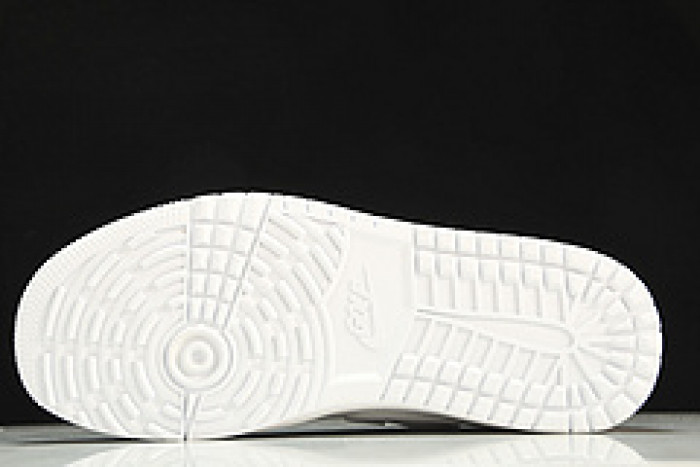 jordan 1 retro low golf triple white dd9315-101