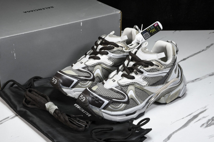 bl track trainers sneakers 779066-w3rbxp-2000