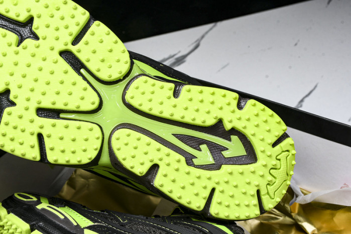 OF BE RIGHT BACK SNEAKERS OB16