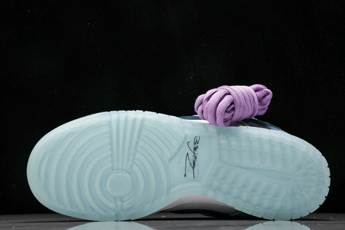 nike sb dunk low futura laboratories bleached aqua hf6061-400