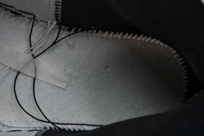 air jordan 1 mid “black toe” bq6472-160