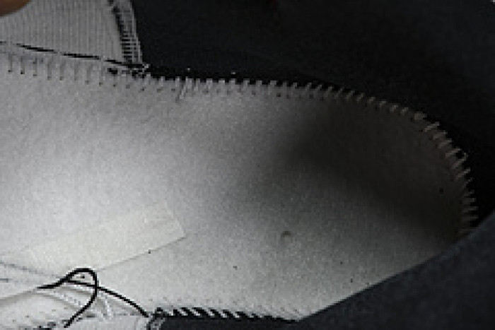 air jordan 1 mid “black toe” bq6472-160