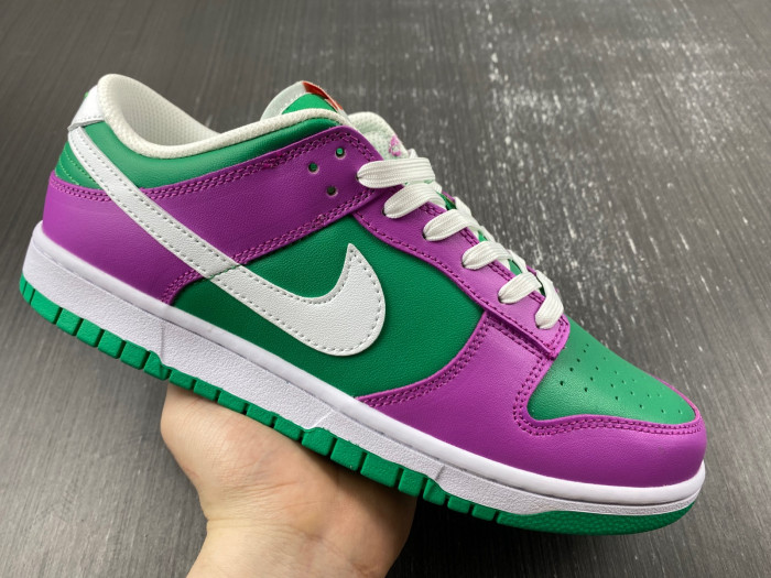 nike dunk low stadium green fuchsia (women