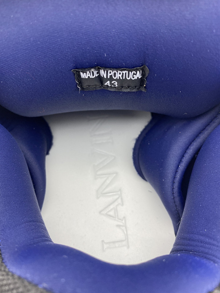 Lanu1n curb sneaker 111209