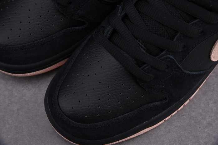 nike sb dunk low black washed coral bq6817-003