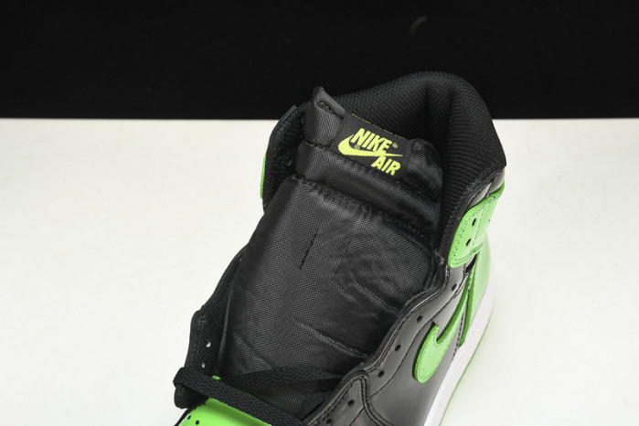 air jordan 1 retro high 555088 030