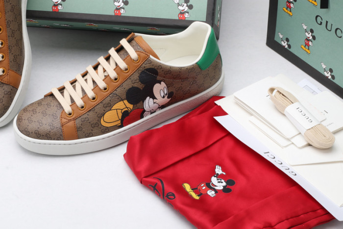 gi ace embroidered low-top sneaker h903p144