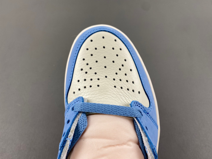 jordan 1 high og first in flight fd2596-400