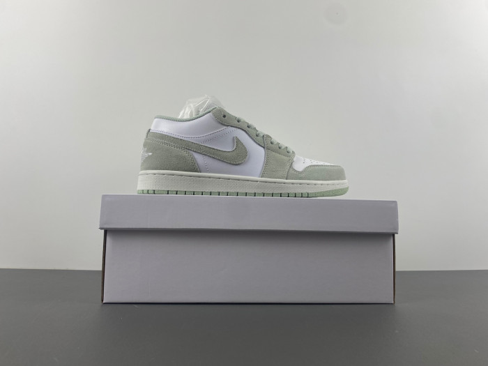 air jordan 1 low “light green” fn5214-131