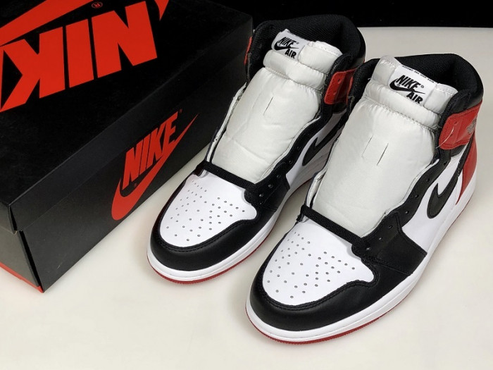 air jordan 1 high og “black toe” white/ black-varsity red mens 555088-125