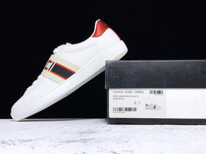 gi ace embroidered low-top sneaker h903p103