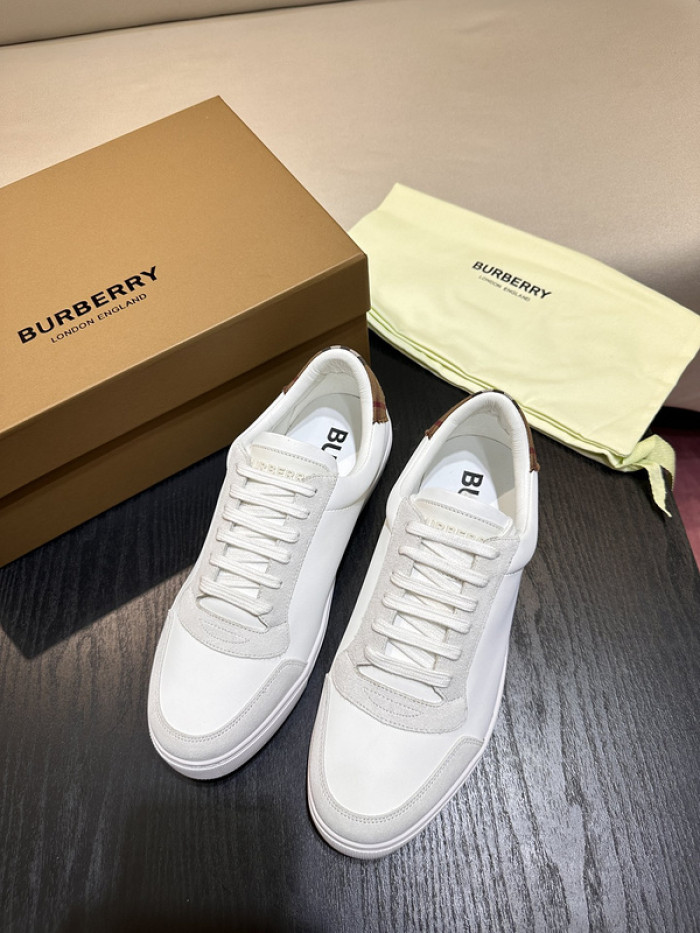 BUBERY SNEAKER 23152