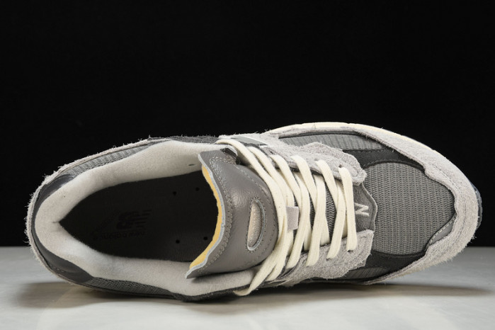 new Ba1an*e 2002r protection pack rain cloud m2002rda