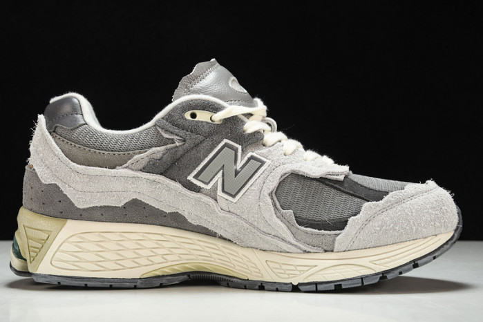 new Ba1an*e 2002r protection pack rain cloud m2002rda