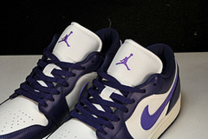 jordan 1 low sky j purple dc0774-502