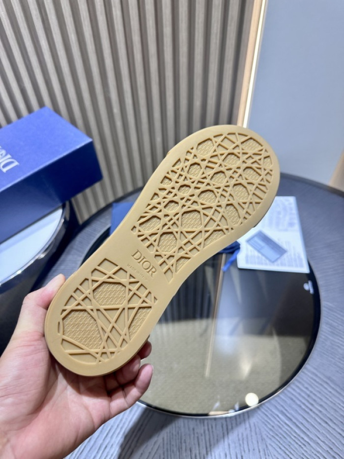 DR B33 LOW-TOP SNEAKERS DR-117