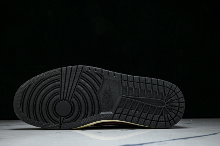 Travis Scott x Air Jordan 1 Low DM7866-061