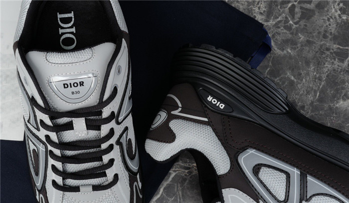 dr b30 trainer sneaker