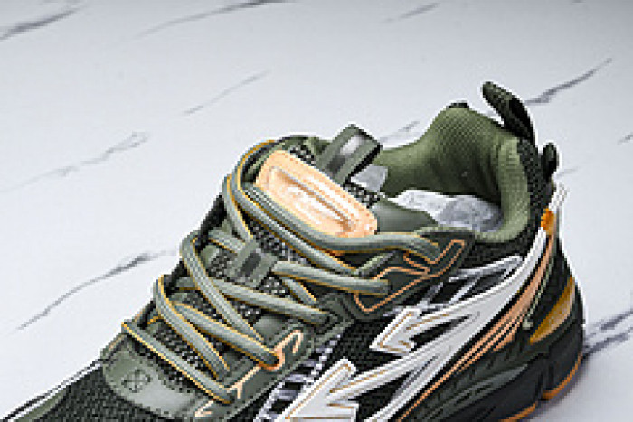 of be right back sneakers ob1