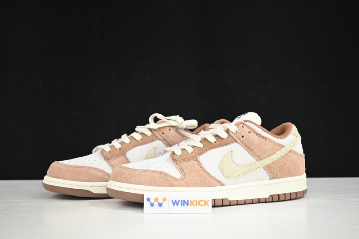 nike dunk low prm ‘medium curry’ dd1390-100