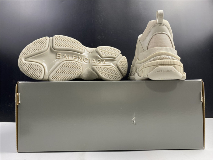 bl triple s trainers sneakers a111703